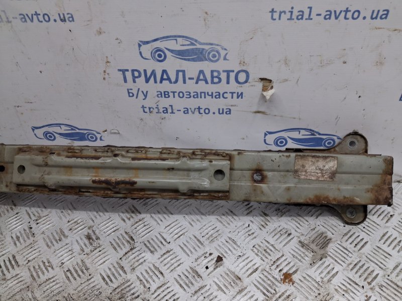 Усилитель бампера передний Kia Sorento BL 2.5 diesel D4CB