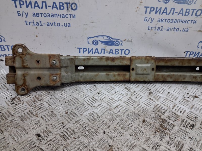 Усилитель бампера передний Sorento 2002-2011 BL 2.5 diesel D4CB