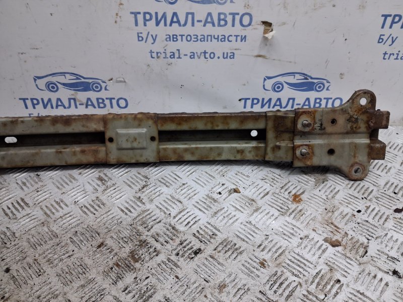 Усилитель бампера передний Sorento 2002-2011 BL 2.5 diesel D4CB