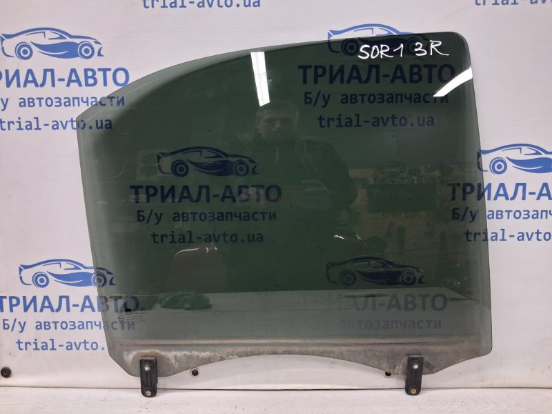 Стекло двери заднее правое Kia Sorento 2002-2011 BL 2.5 diesel D4CB 834213EA00 Б/У