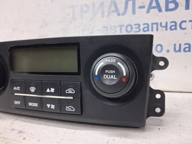 Блок управления климат-контролем Kia Sorento BL 2.5 diesel D4CB