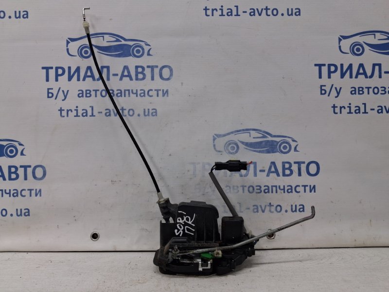 Замок двери передний правый Kia Sorento 2002-2011 BL 2.5 diesel D4CB 813203E000 Б/У