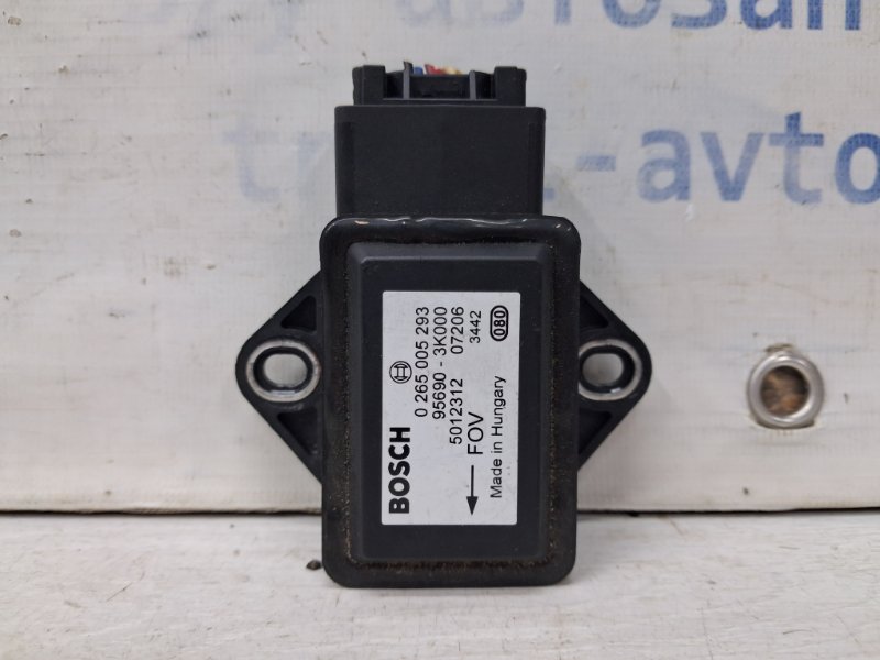 Датчик ускорения Kia Sorento 2002-2011 BL 2.5 diesel D4CB 956903K000 Б/У