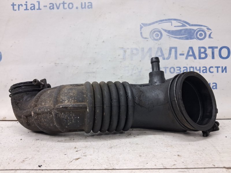 Патрубок воздушного фильтра Sorento 2002-2011 BL 2.5 diesel D4CB
