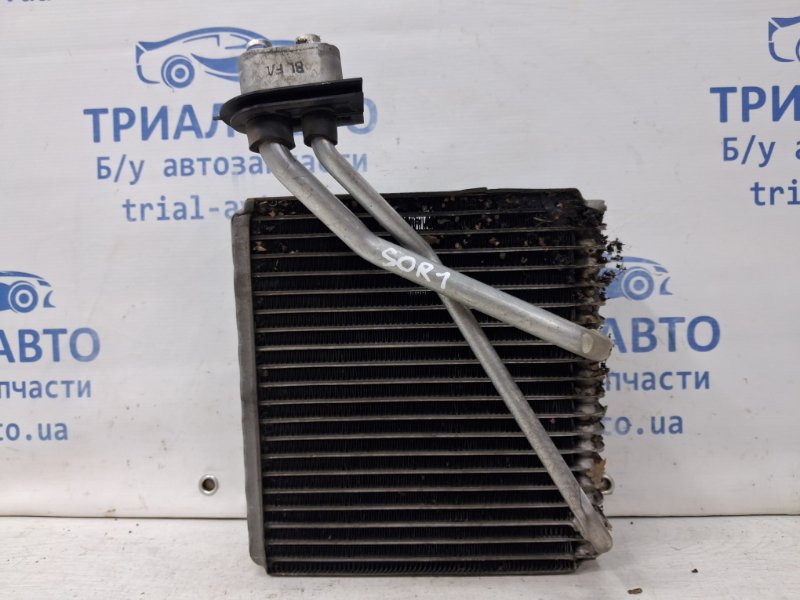 Осушитель кондиционера Kia Sorento 2002-2011 BL 2.5 diesel D4CB 976073E060 Б/У