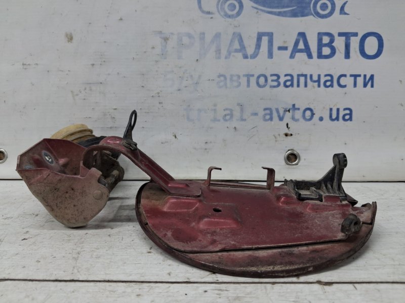 Лючок бака Suzuki Grand Vitara JT 2.7 бензин H27A Лючок бака Suzuki Grand Vitara JT 2.7 бензин H27A