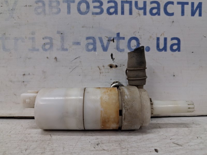 Насос омывателя фар Kia Sorento 2002-2011 BL 2.5 diesel D4CB 984303E000 Б/У