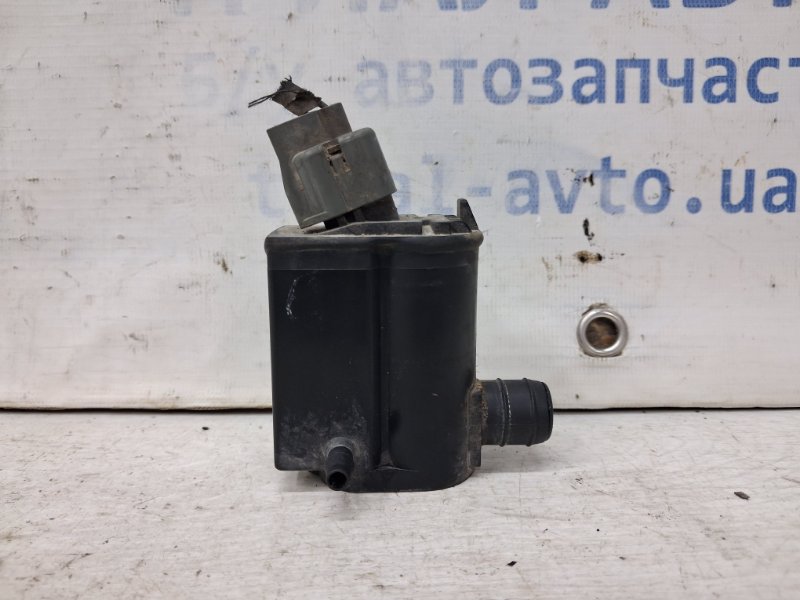 Насос омывателя стекла Kia Sorento 2002-2011 BL 2.5 diesel D4CB 985103E000 Б/У