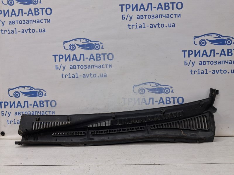 Дефлектор дворников правый Grand Vitara 2005-2016 JT 2.7 бензин H27A Дефлектор дворников правый Grand Vitara 2005-2016 JT 2.7 бензин H27A