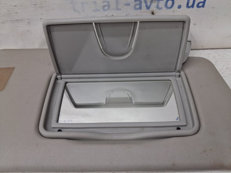 Козырек солнцезащитный правый Suzuki Grand Vitara JT 2.7 бензин H27A