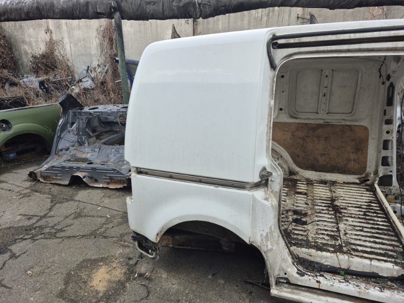 Четверть автомобиля задняя правая Volkswagen Caddy 2003-2015 2k 1.9 diesel BJB 2K0809604B Б/У