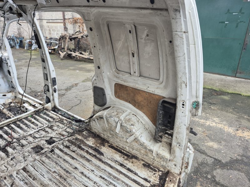 Четверть автомобиля задняя правая Caddy 2003-2015 2k 1.9 diesel BJB