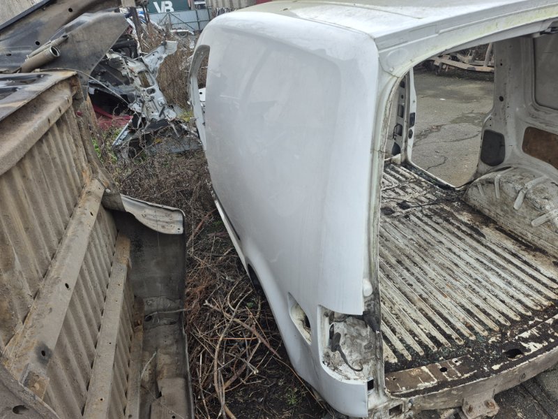 Четверть автомобиля задняя левая Volkswagen Caddy 2003-2015 2k 1.9 diesel BJB 2K0809603A Б/У