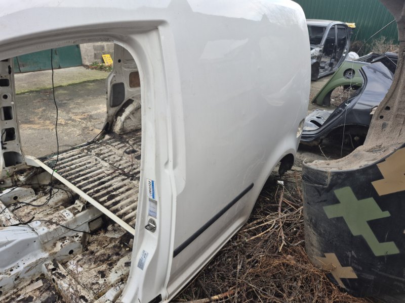 Четверть автомобиля задняя левая Caddy 2003-2015 2k 1.9 diesel BJB