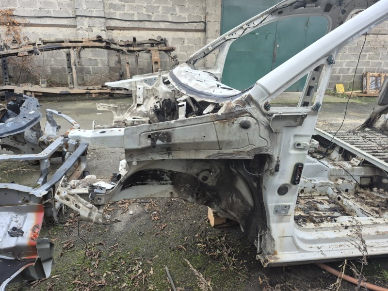 Четверть автомобиля передняя левая Volkswagen Caddy 2003-2015 2k 1.9 diesel BJB 1T0809145B Б/У