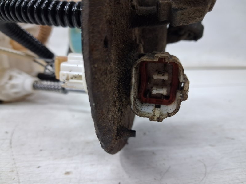 Датчик уровня топлива в бак Sorento 2002-2011 BL 2.5 diesel D4CB