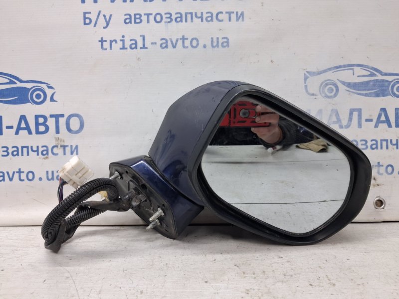 Зеркало правое Honda Civic 2005-2012 FD 1.8 бензин R18A 76200SNKR02ZA Б/У