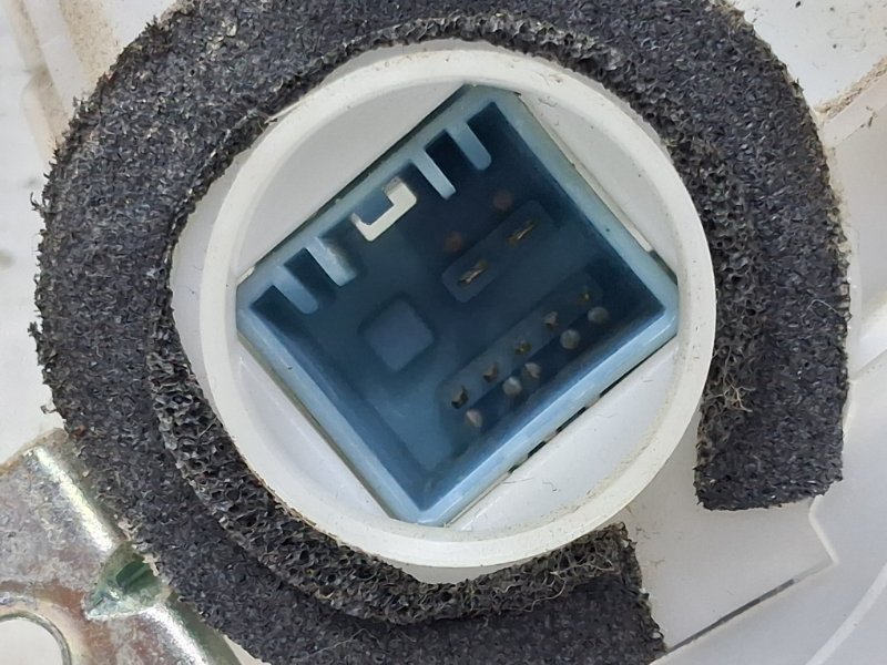 Замок двери передний правый Civic 2005-2012 FD 1.8 бензин R18A