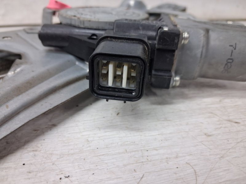 Стеклоподъемник передний левый Honda Civic FD 1.8 бензин R18A