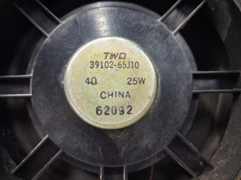 Динамик двери Suzuki Grand Vitara JT 2.7 бензин H27A