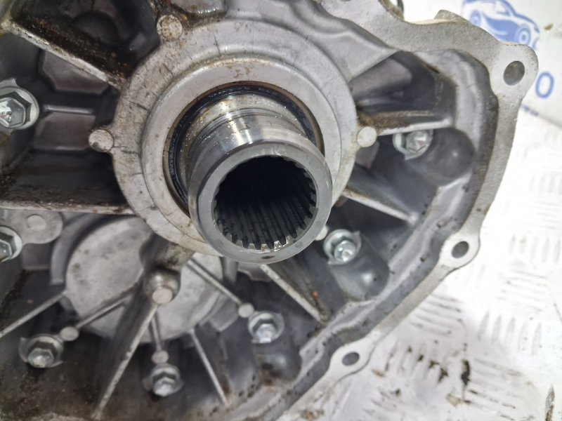 Раздаточная коробка Grand Vitara 2005-2016 JT 2.7 бензин H27A Раздаточная коробка Grand Vitara 2005-2016 JT 2.7 бензин H27A