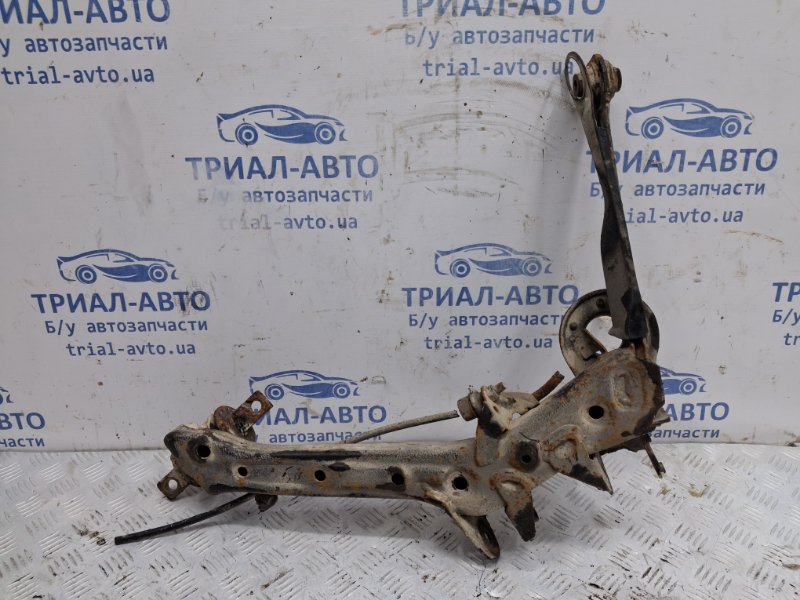 Рычаг задней подвески продольный правый Civic 2005-2012 FD 1.8 бензин R18A