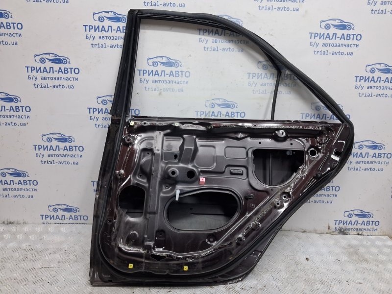 Дверь задняя правая Camry 2001-2006 XV30 3.0 Бензин 1MZFE