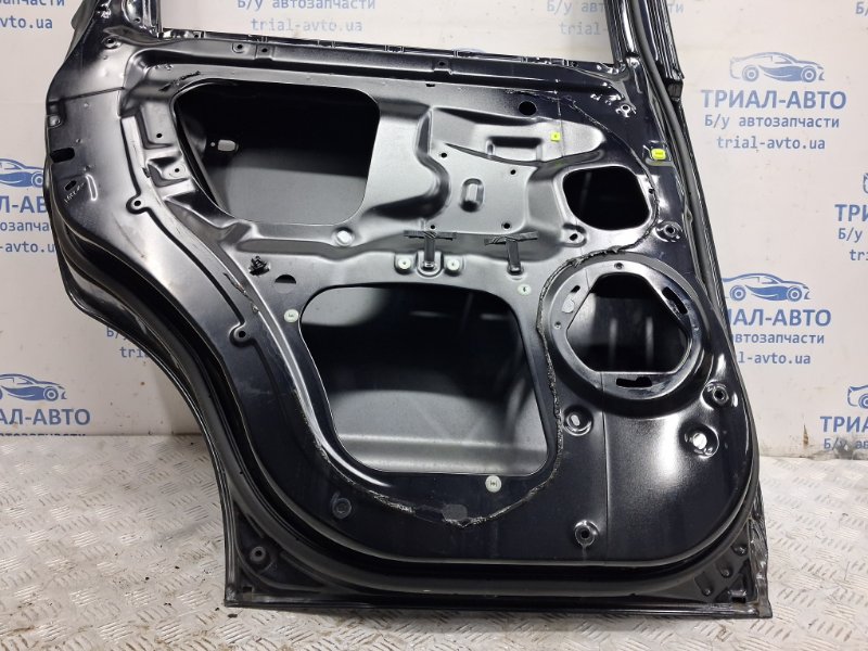 Дверь задняя левая Outlander 2007-2012 XL 2.4 бензин 4b12