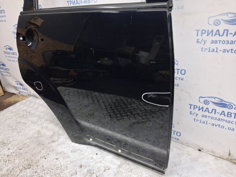 Дверь задняя правая Outlander 2007-2012 XL 2.4 бензин 4b12