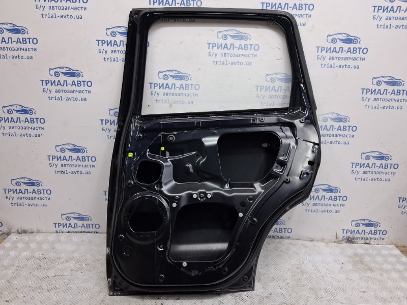 Дверь задняя правая Outlander 2007-2012 XL 2.4 бензин 4b12
