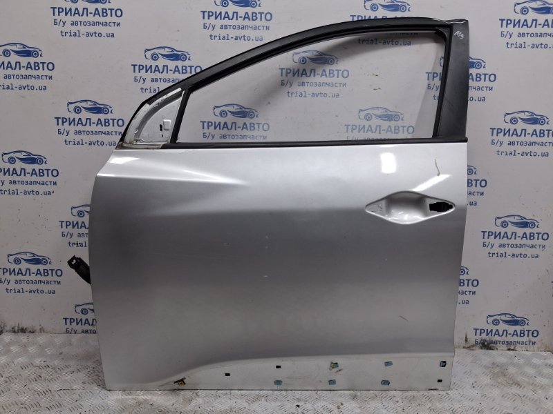 Дверь передняя левая Hyundai IX35 2009-2015 LM 1.7 diesel D4FD 760032Y011 Б/У