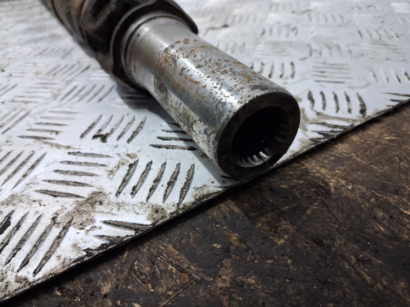 Вал карданный Outlander 2007-2012 XL 2.4 бензин 4b12 Вал карданный Outlander 2007-2012 XL 2.4 бензин 4b12