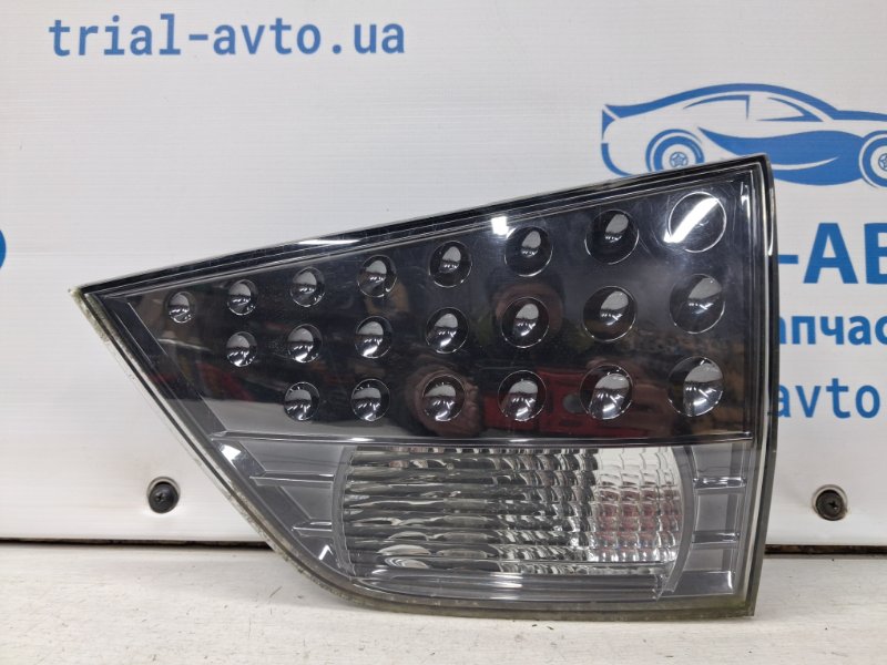 Запчасть фонарь задний внутренний правый Mitsubishi Outlander 2007-2012 XL 2.4 бензин 4b12 8331A006 Б/У Фонарь задний внутренний правый Mitsubishi Outlander 2007-2012 XL 2.4 бензин 4b12 8331A006 Б/У