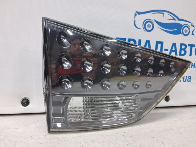 Фонарь задний внутренний левый Outlander 2007-2012 XL 2.4 бензин 4b12