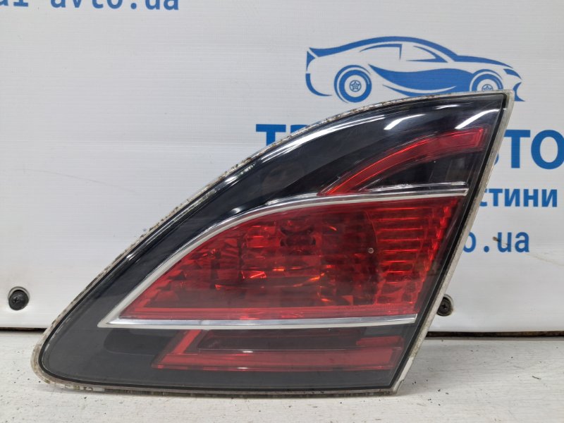Запчасть фонарь задний внутренний правый Mazda 6 2007-2013 GH 2.5 бензин L5-VE GS1F513H0H Б/У Фонарь задний внутренний правый Mazda 6 2007-2013 GH 2.5 бензин L5-VE GS1F513H0H Б/У