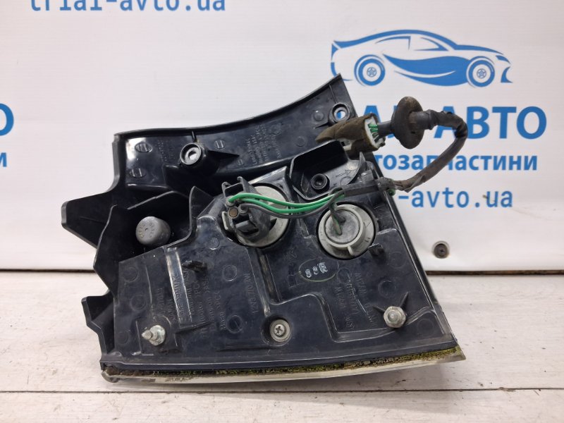 Фонарь задний внешний правый Outlander 2007-2012 XL 2.4 бензин 4b12