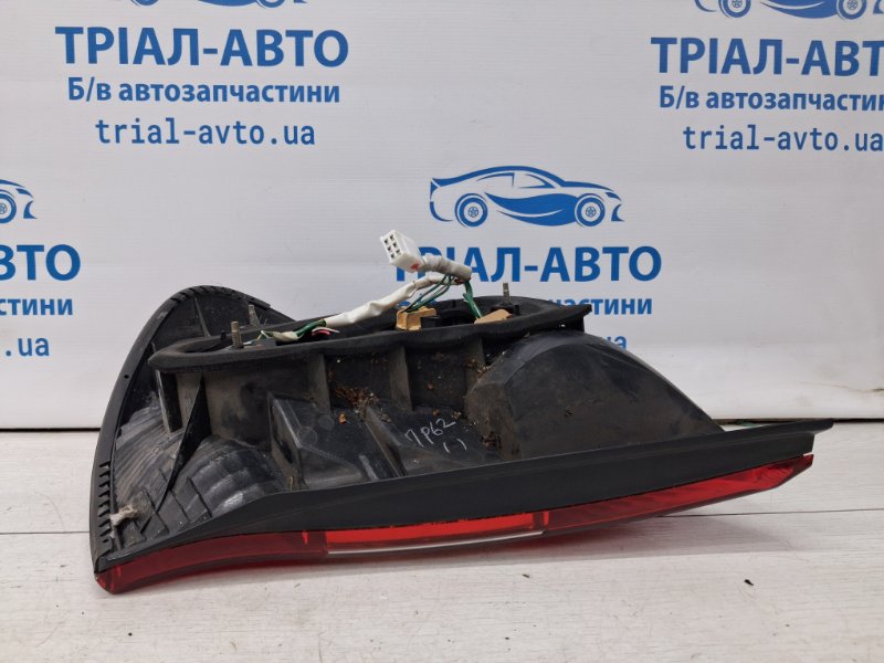 Фонарь задний внешний левый Camry 2001-2006 XV30 3.0 Бензин 1MZFE