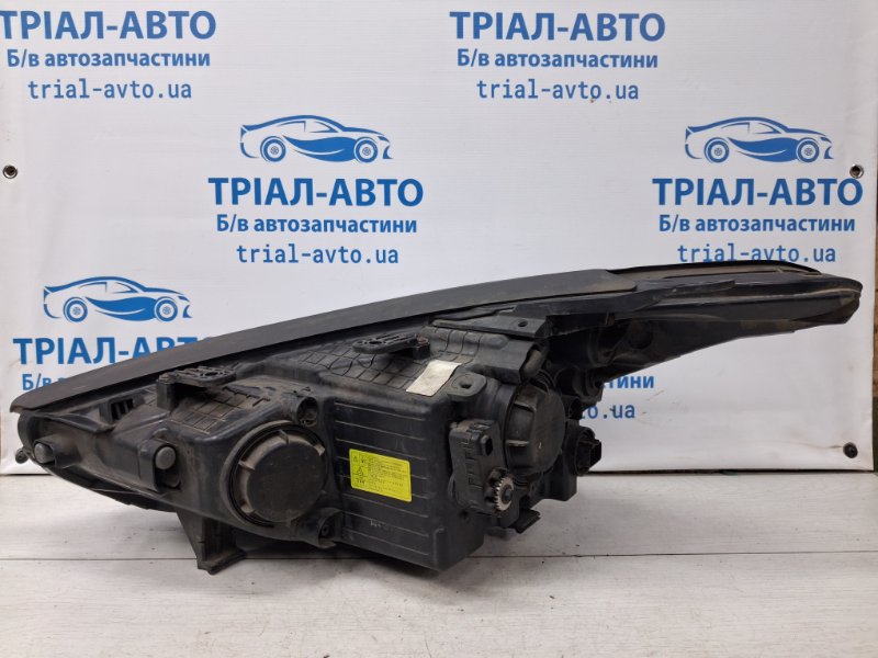 Фара правая Ксенон Santa fe 2012-2019 DM 2.2 diesel D4HB