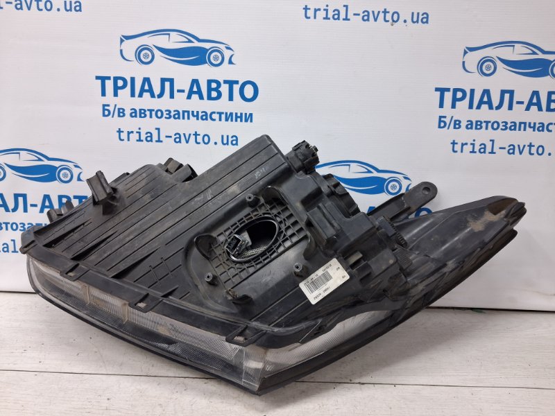 Фара правая Ксенон Santa fe 2012-2019 DM 2.2 diesel D4HB
