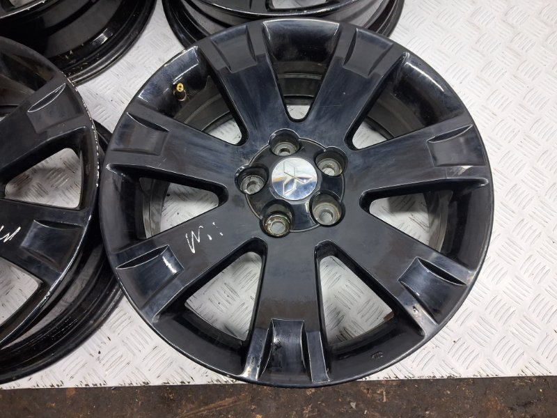 Диски титан комплект R18 Outlander 2007-2012 XL 2.4 бензин 4b12 Диски титан комплект R18 Outlander 2007-2012 XL 2.4 бензин 4b12