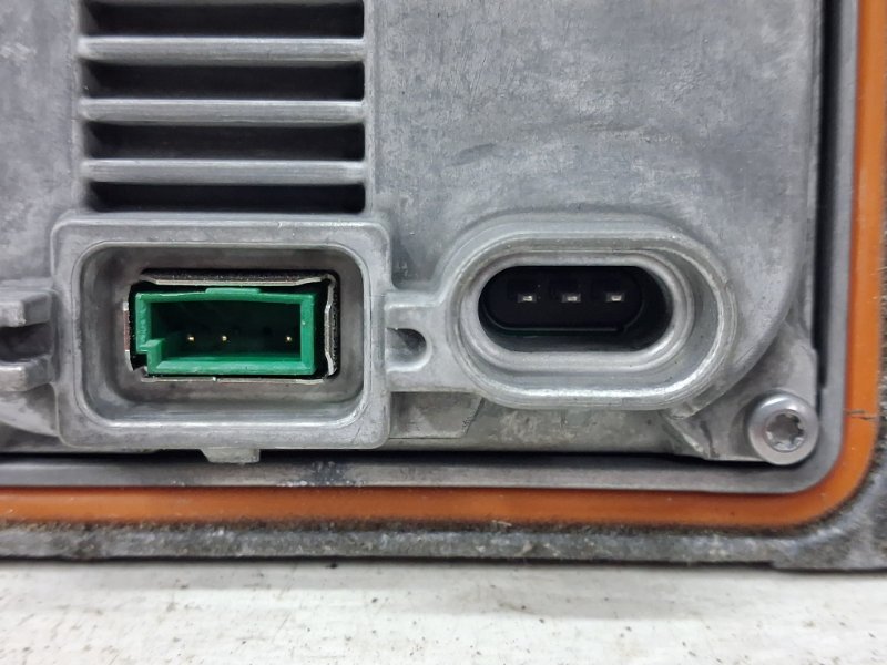 Блок розжига ксеноновой фары Hyundai IX35 LM 1.7 diesel D4FD