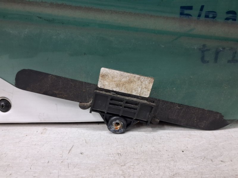 Стекло двери заднее левое IX35 2009-2015 LM 1.7 diesel D4FD