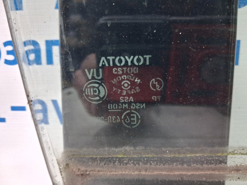 Стекло двери заднее правое Toyota Camry XV30 3.0 Бензин 1MZFE