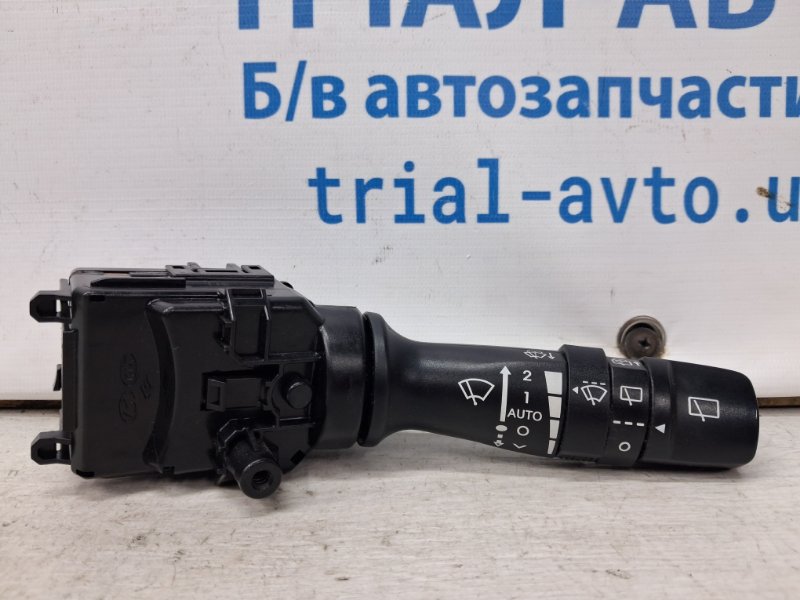 Переключатель подрулевой правый(дворники) Hyundai IX35 2009-2015 LM 1.7 diesel D4FD 934202Y660 Б/У