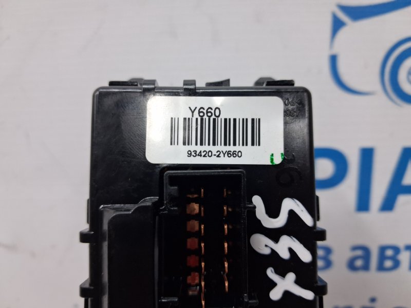 Переключатель подрулевой правый(дворники) IX35 2009-2015 LM 1.7 diesel D4FD