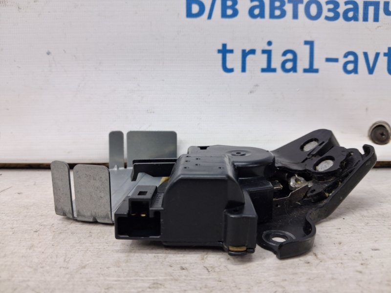 Замок крышки багажника Mazda 6 GH 2.5 бензин L5-VE