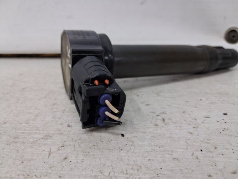 Катушка зажигания Outlander 2007-2012 XL 2.4 бензин 4b12 Катушка зажигания Outlander 2007-2012 XL 2.4 бензин 4b12