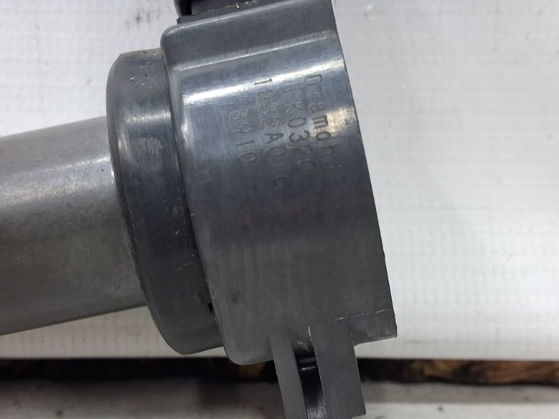 Катушка зажигания Mitsubishi Outlander XL 2.4 бензин 4b12 Катушка зажигания Mitsubishi Outlander XL 2.4 бензин 4b12