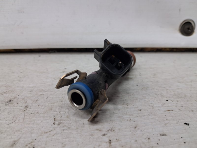 Форсунка топливная 6 2007-2013 GH 2.5 бензин L5-VE