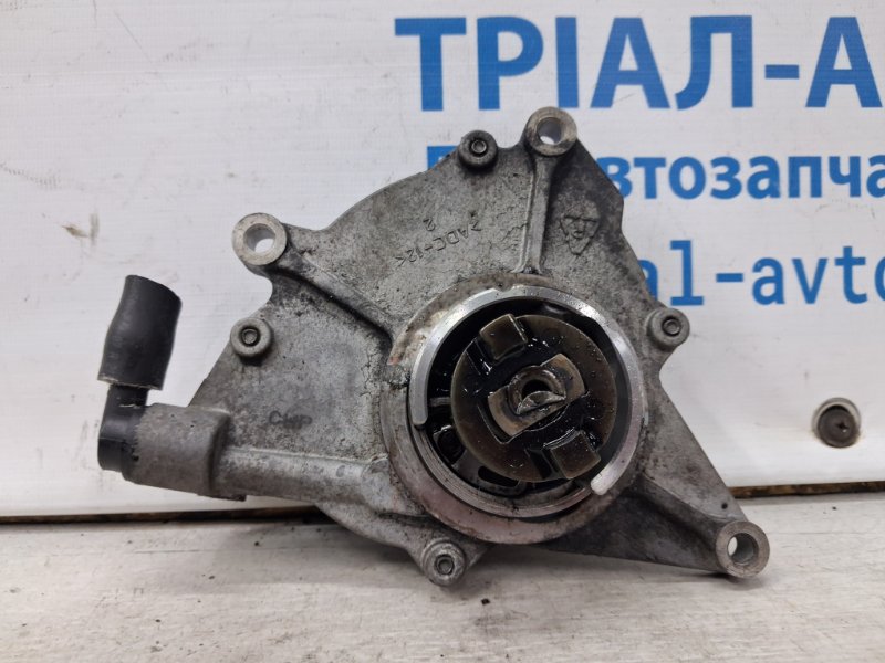 Насос вакуумный Kia Sorento 2002-2011 BL 2.5 diesel D4CB 288104A402 Б/У